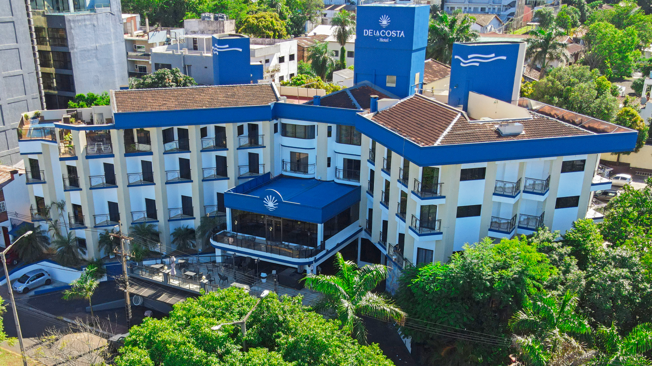 Vista de De La Costa Hotel